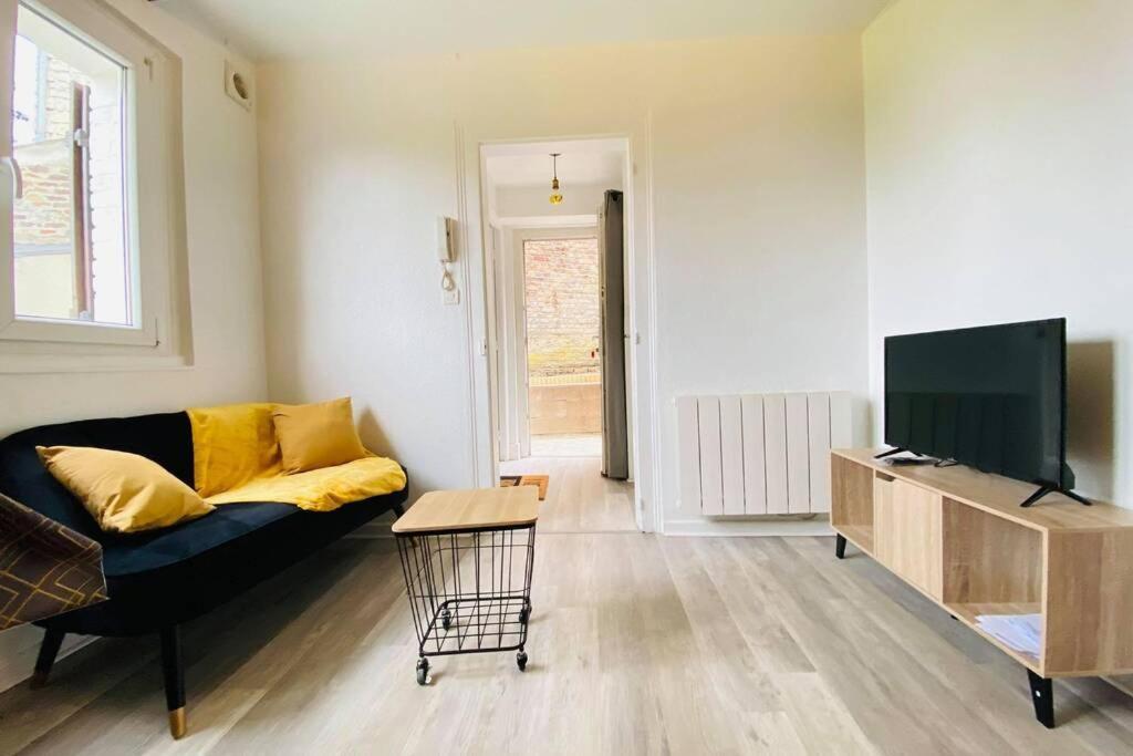 Appartement Cosy Avec Jardin Chaleureux Laon Zewnętrze zdjęcie